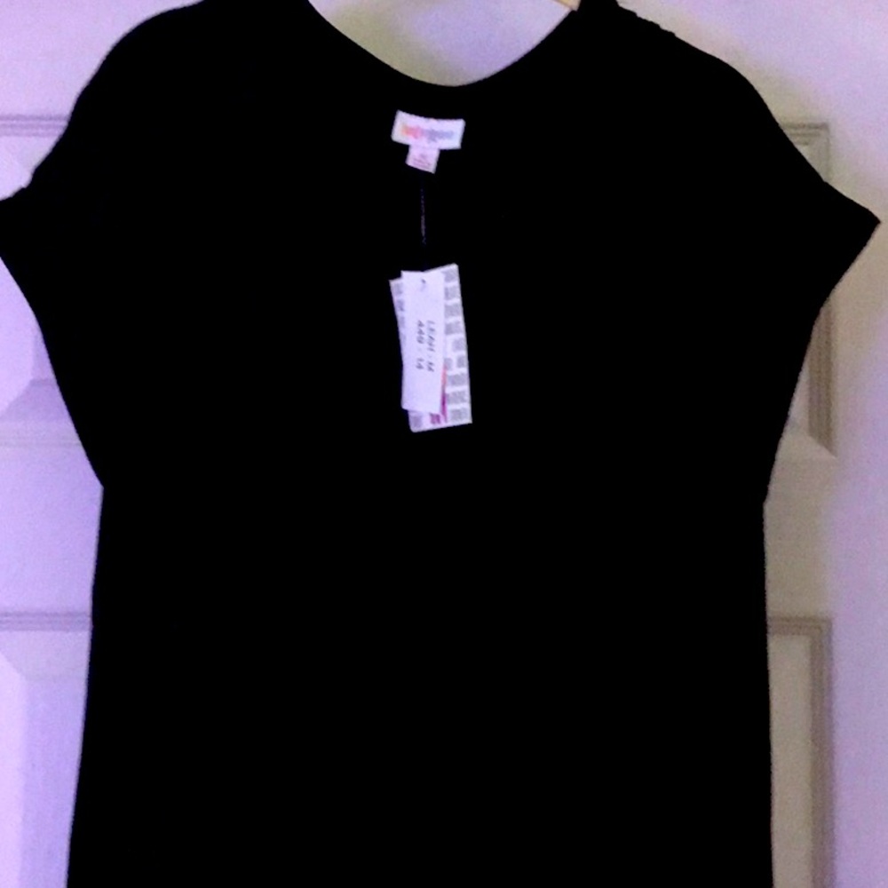 LuLaRoe Black Short Sleeve Tee